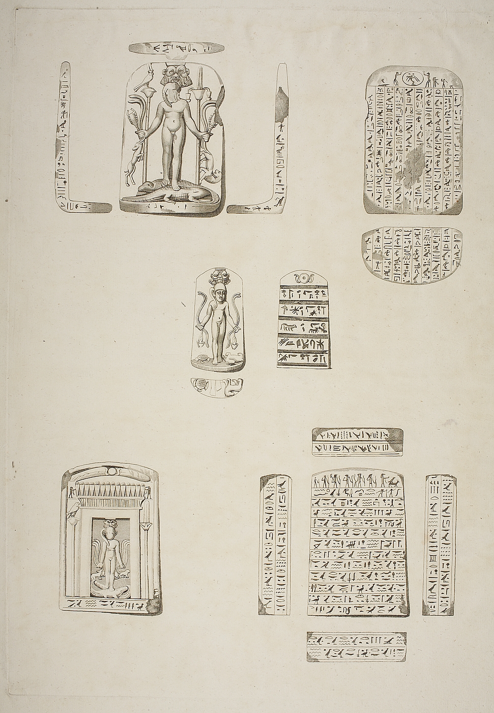 Relieffer med figurer og hieroglyffer