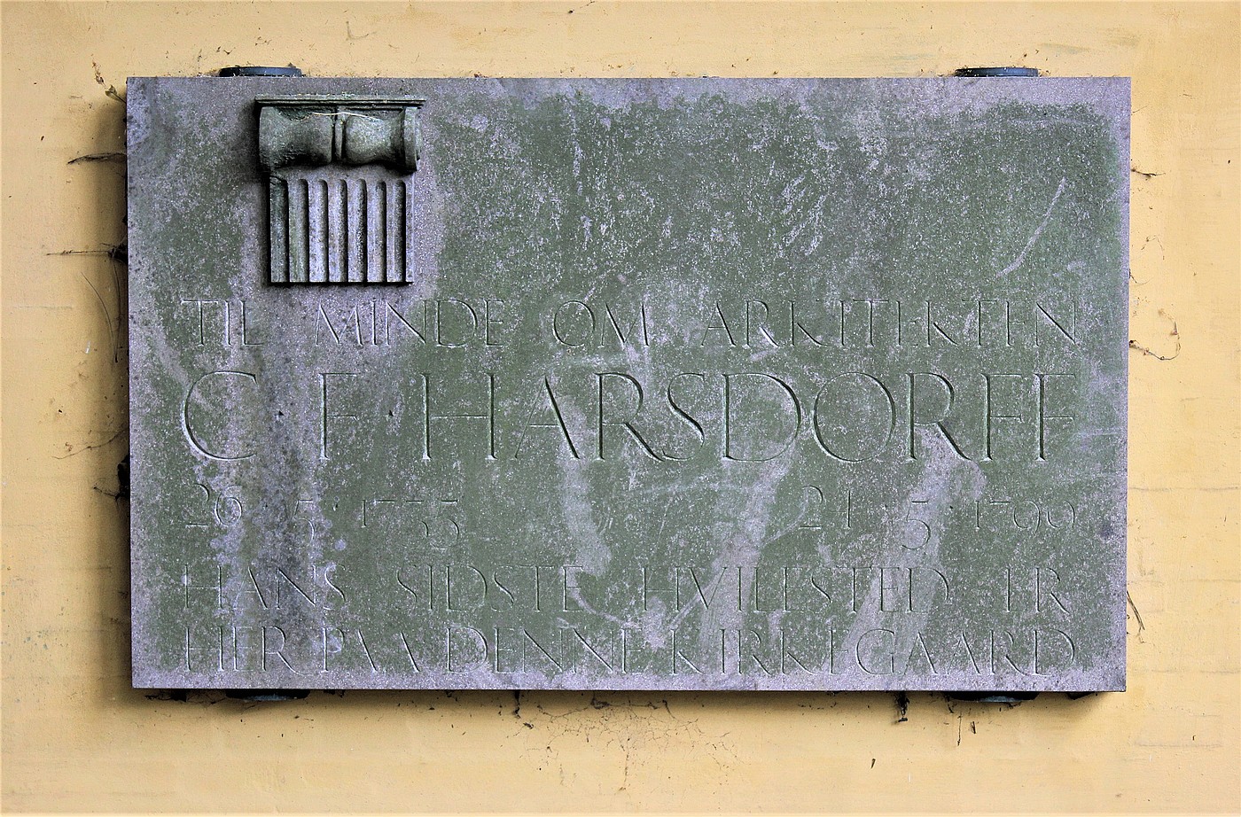 C.F. Harsdorff, gravmæle