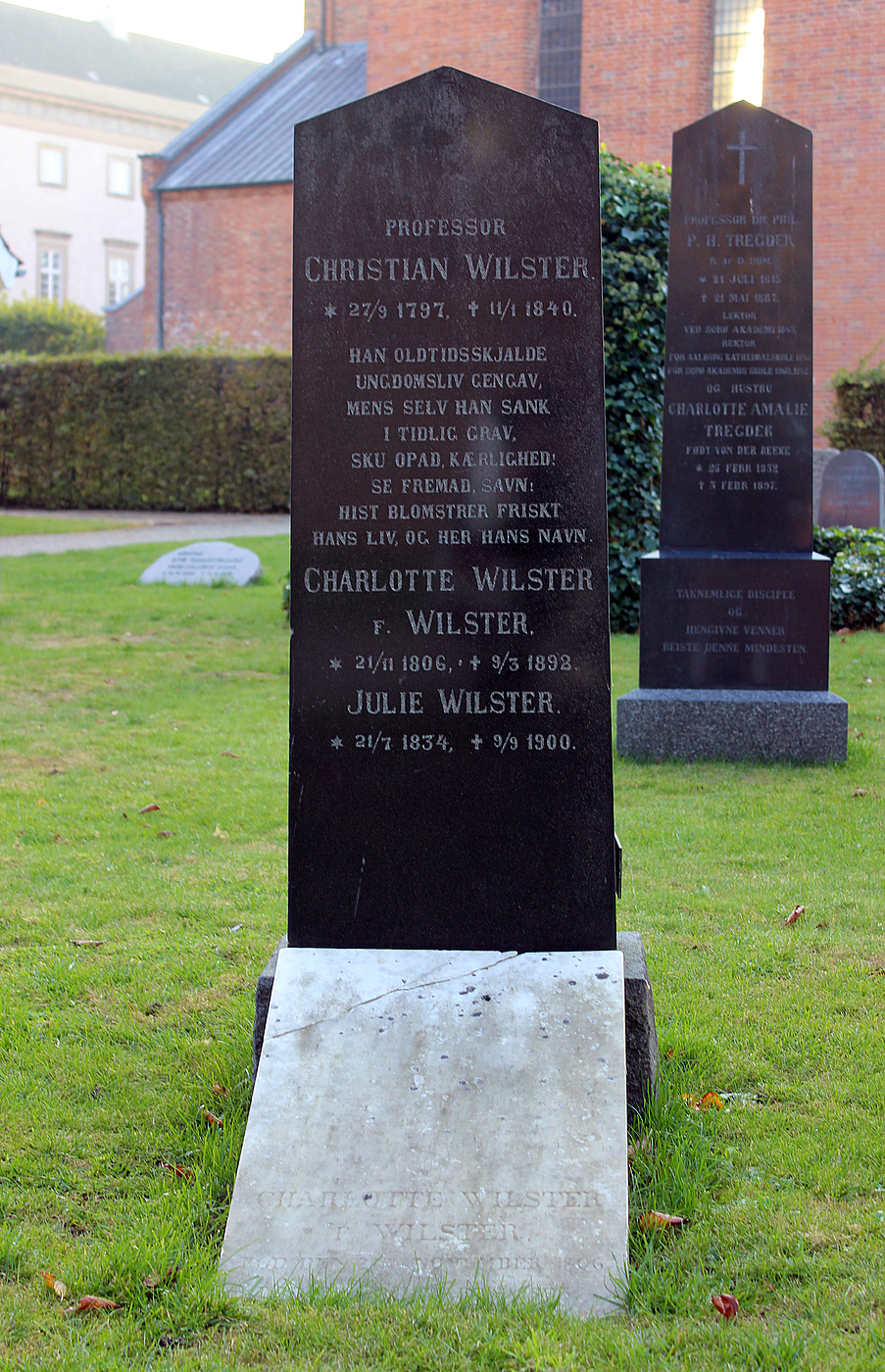 Christian Wilster, gravsten