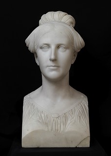 Rosa Taddei, marmor, c. 51 cm, Galleria Carlo Virgilio & C., Rom