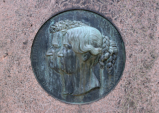Gravmæle, Orla og Marie Lehmann, Holmens Kirkegård, København