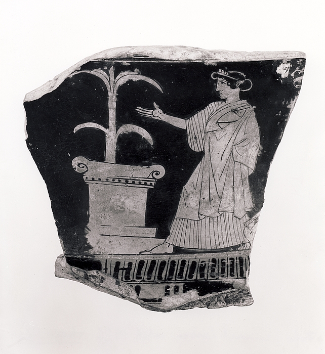 Krater med kvinde og et alter. Græsk