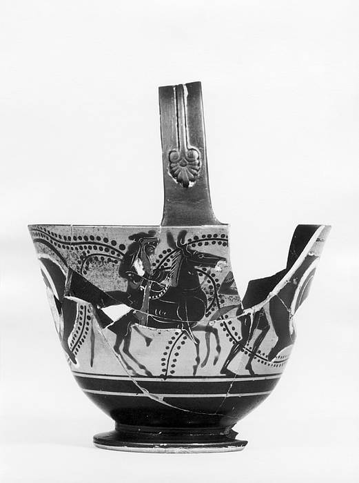 Kyathos med dansende silener, øjne og Dionysos ridende på et muldyr. Græsk
