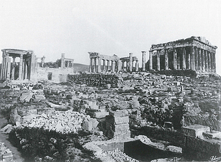 Rhomaïdes Brødrene: Akropolis midtplateau med Erechtheion i nord og Parthenon i syd, ca. 1890