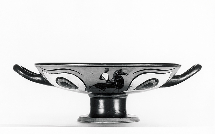 Kylix med øjne og ryttere (A,B) og gorgomaske (tondo). Græsk