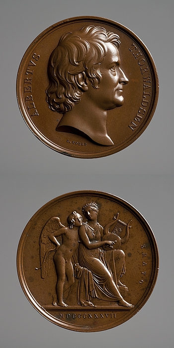 Medalje forside: Portræt af Thorvaldsen. Medalje bagside: Amor og Erato